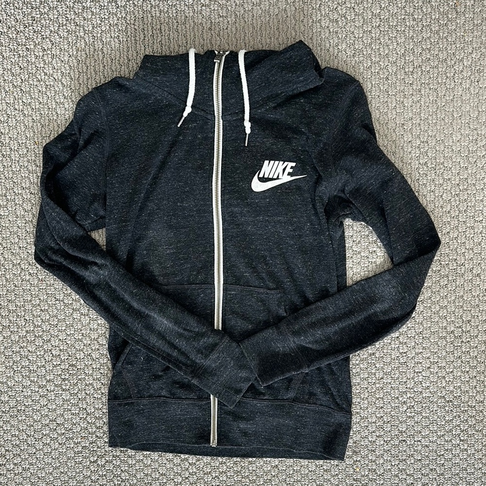 Nike Gray Zippered Long Sleeve Hoodie